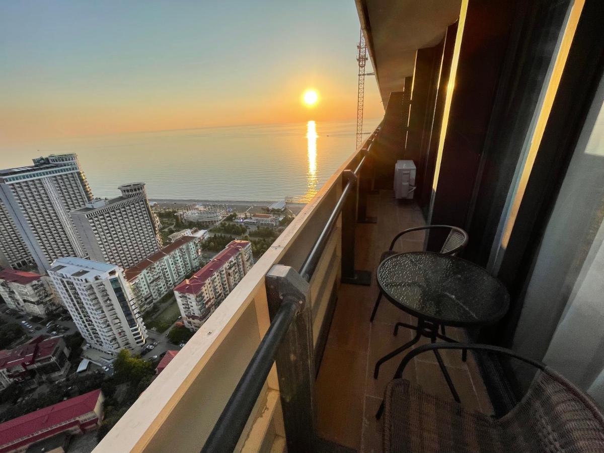 Orbi City Suite บาทูมิ ภายนอก รูปภาพ