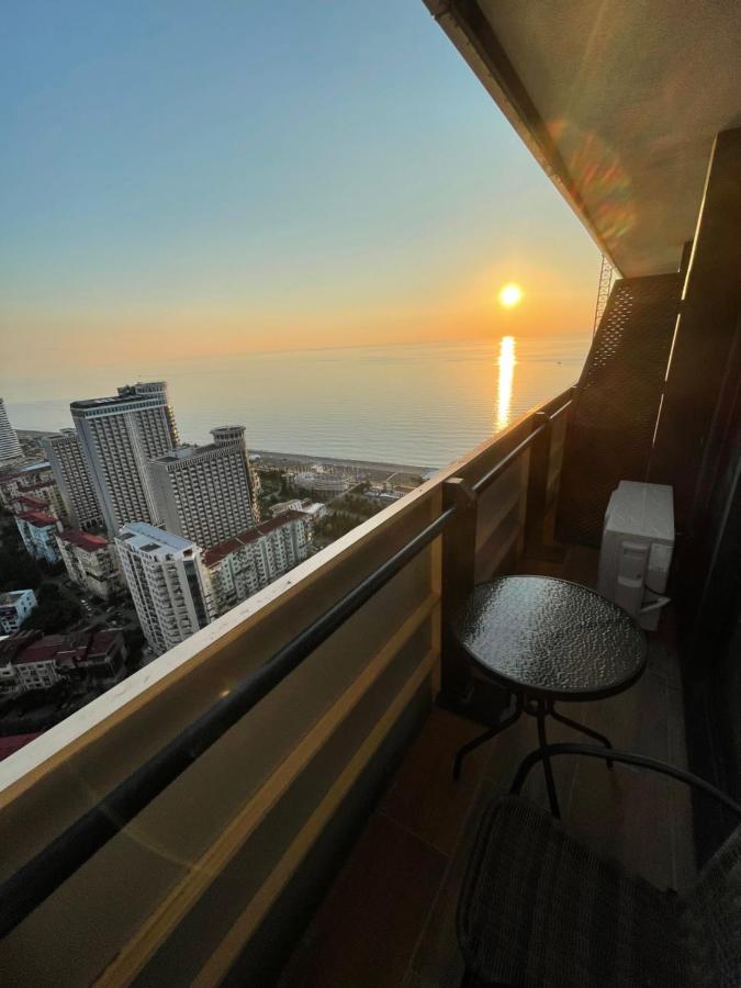 Orbi City Suite บาทูมิ ภายนอก รูปภาพ
